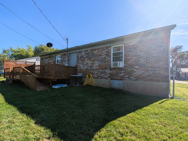 142 S Leawood Drive, Cynthiana, KY 41031