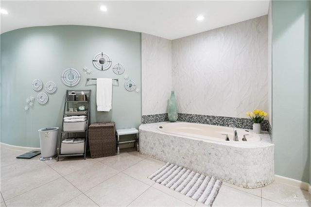 418 Rio Grande Drive, Mission, TX 78572