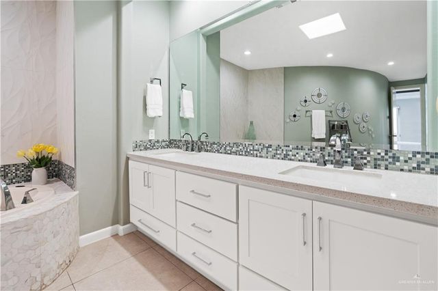 418 Rio Grande Drive, Mission, TX 78572