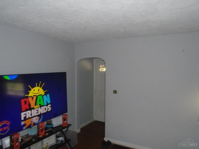 2640 River Road, Hamilton, OH 45015