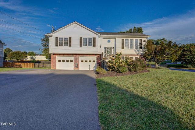 400 Brookwood Drive, Johnson City, TN 37615