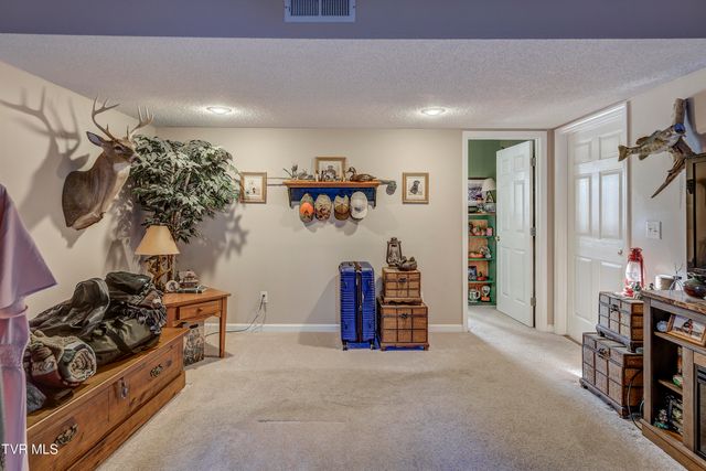 400 Brookwood Drive, Johnson City, TN 37615