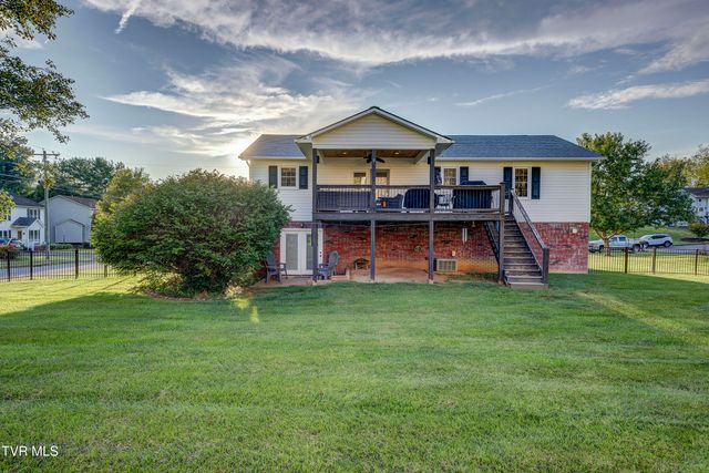 400 Brookwood Drive, Johnson City, TN 37615