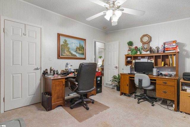 33 Paris View Drive, Taylors, SC 29687