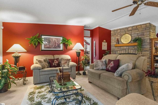 33 Paris View Drive, Taylors, SC 29687