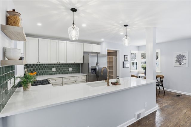 39 Scotch Lane, Irondequoit, NY 14617