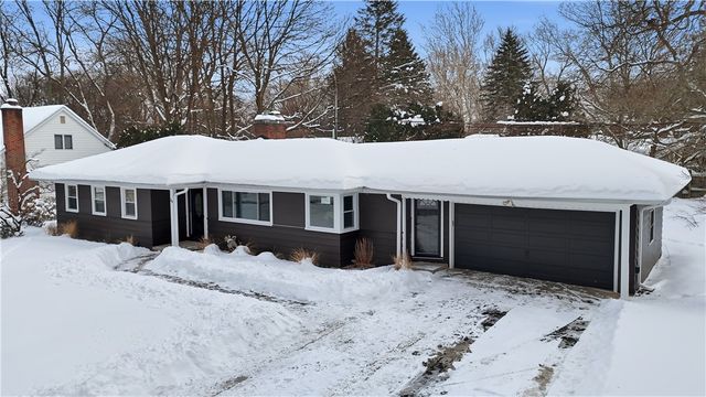 39 Scotch Lane, Irondequoit, NY 14617