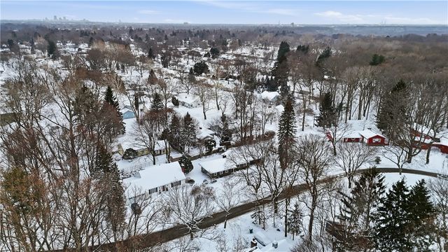 39 Scotch Lane, Irondequoit, NY 14617