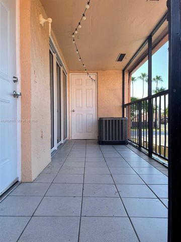 8604 SW 156th Pl 330, Miami, FL 33193