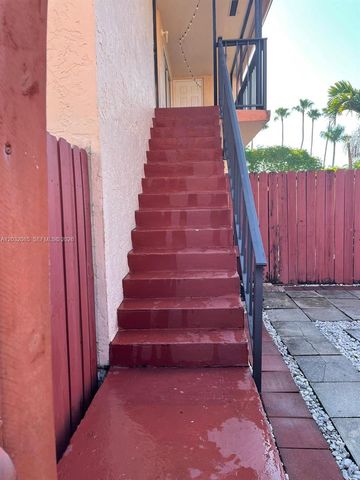 8604 SW 156th Pl 330, Miami, FL 33193