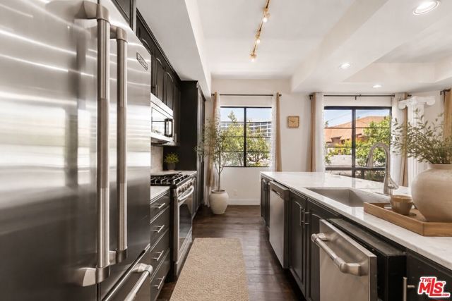 234 S Gale Drive 209, Beverly Hills, CA 90211