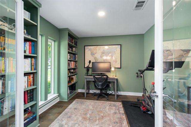 2339 Brookmere Drive, Houston, TX 77008