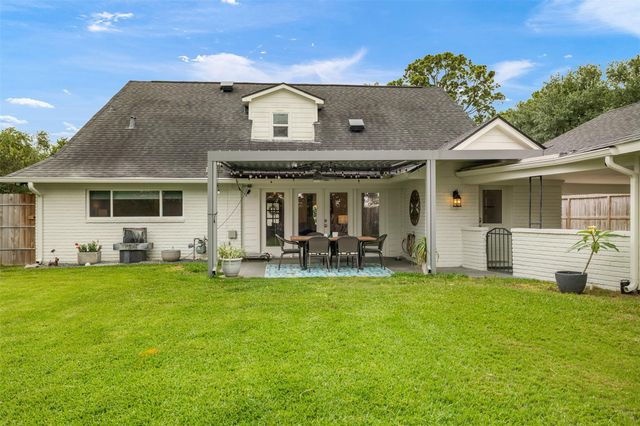 2339 Brookmere Drive, Houston, TX 77008