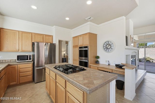 14617 N Desert Rock Drive, Oro Valley, AZ 85755