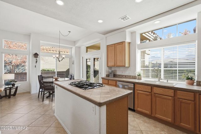 14617 N Desert Rock Drive, Oro Valley, AZ 85755