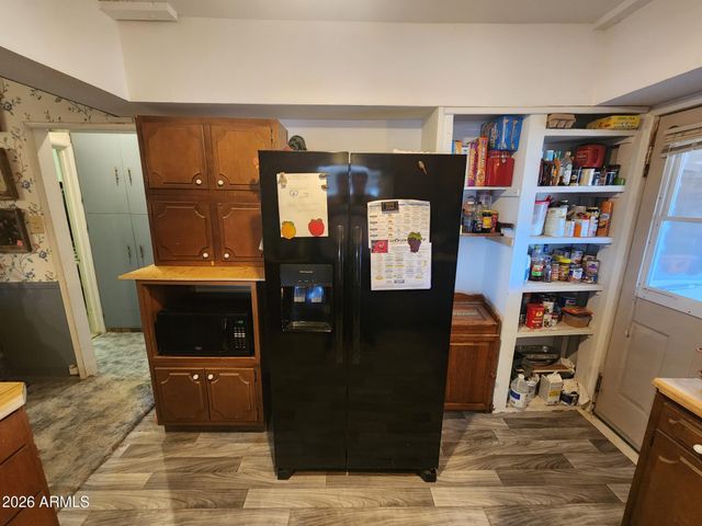 26115 S GHOST TOWN Road, Congress, AZ 85332