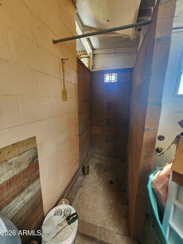 26115 S GHOST TOWN Road, Congress, AZ 85332