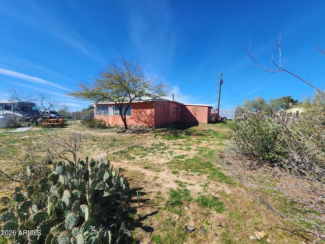 26115 S GHOST TOWN Road, Congress, AZ 85332