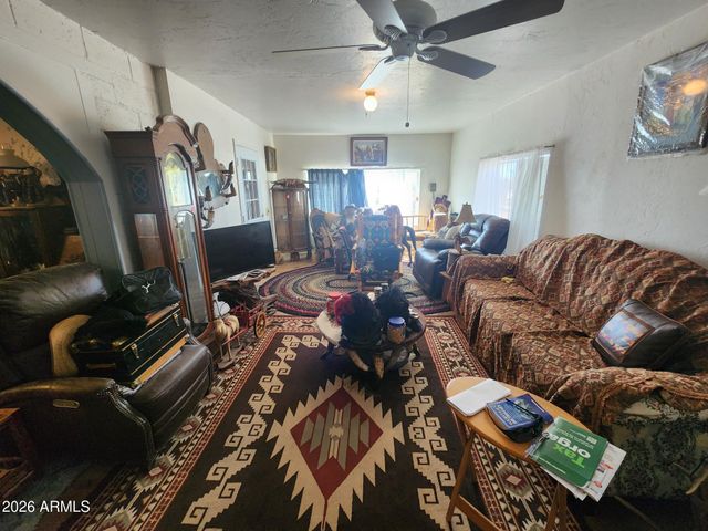 26115 S GHOST TOWN Road, Congress, AZ 85332