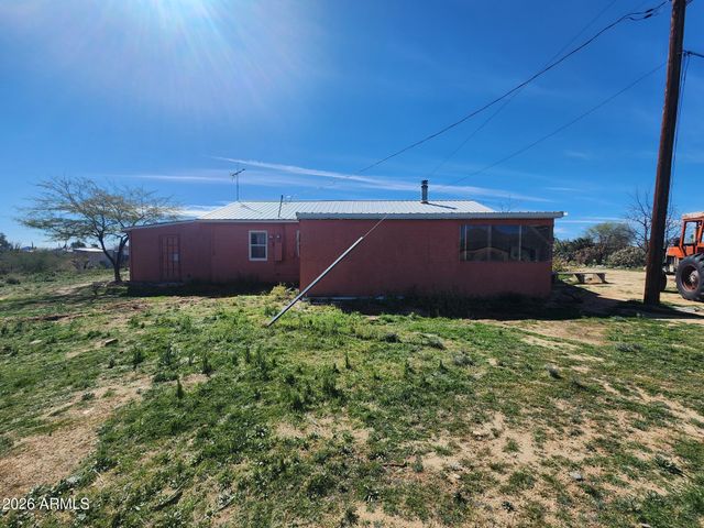 26115 S GHOST TOWN Road, Congress, AZ 85332