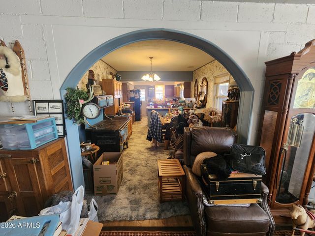 26115 S GHOST TOWN Road, Congress, AZ 85332