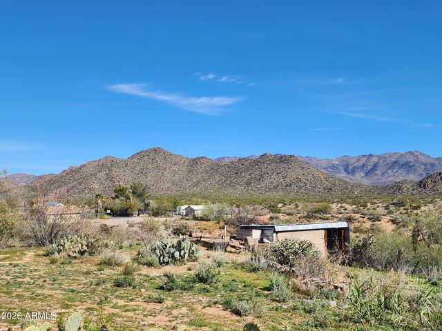 26115 S GHOST TOWN Road, Congress, AZ 85332
