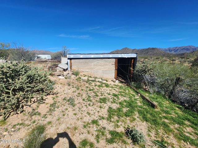 26115 S GHOST TOWN Road, Congress, AZ 85332