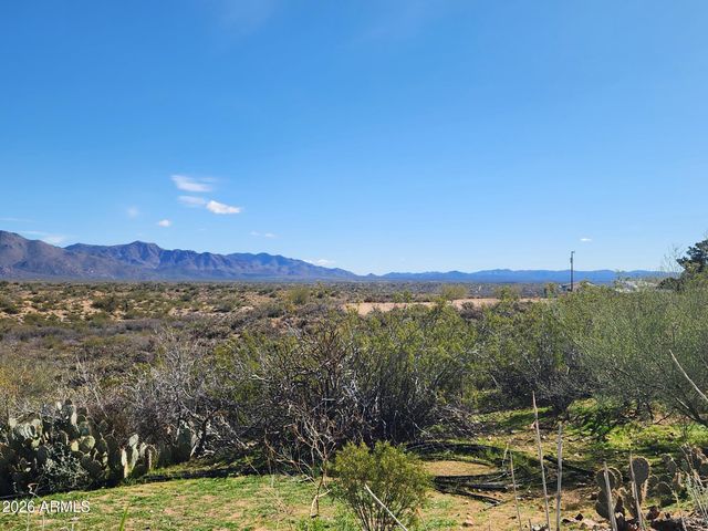 26115 S GHOST TOWN Road, Congress, AZ 85332