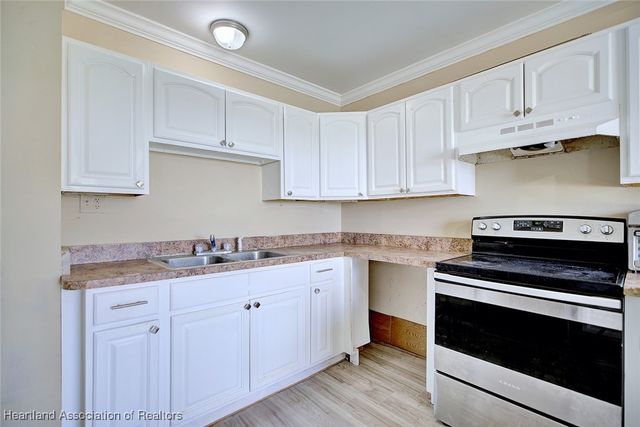 401 E Canfield Street, Avon Park, FL 33825