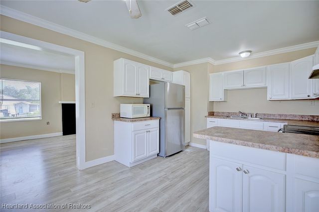 401 E Canfield Street, Avon Park, FL 33825