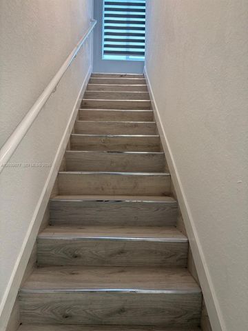 25680 SW 143rd Path, Homestead, FL 33032