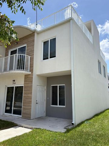 25680 SW 143rd Path, Homestead, FL 33032
