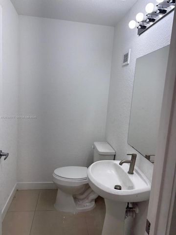 25680 SW 143rd Path, Homestead, FL 33032