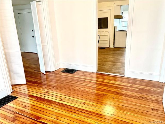 1 Dewitt Street, Middletown, NY 10940