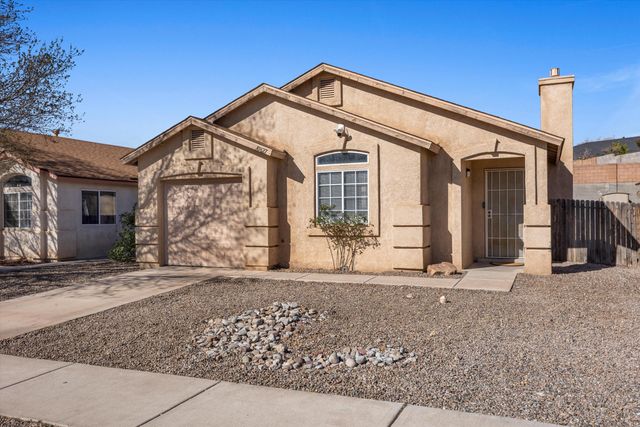 10627 Shooting Star Street NW, Albuquerque, NM 87114