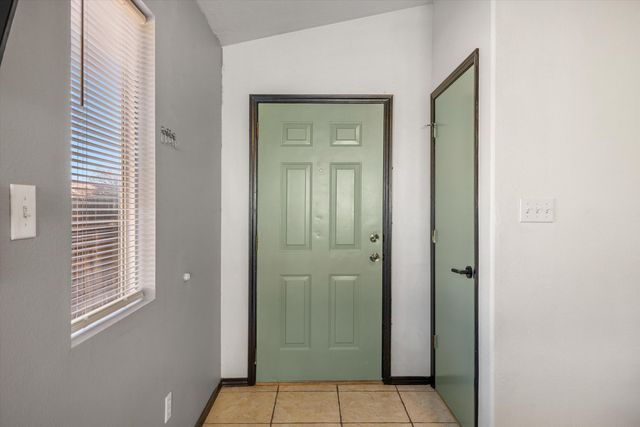 10627 Shooting Star Street NW, Albuquerque, NM 87114