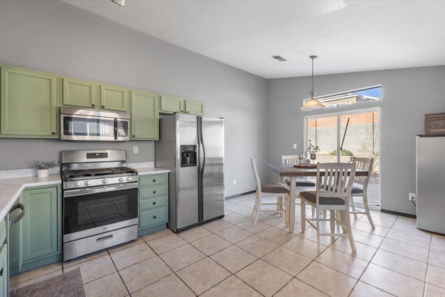 10627 Shooting Star Street NW, Albuquerque, NM 87114