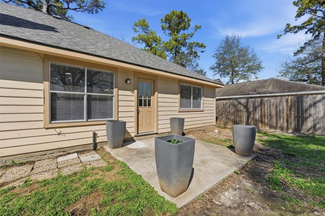 2618 Heatherknoll Drive, Spring, TX 77373