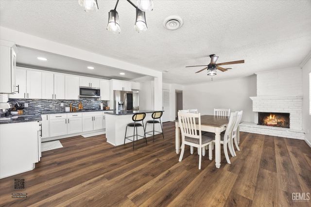 4209 Coronado Avenue, Bakersfield, CA 93306