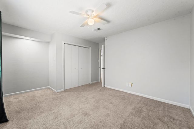 56 Greentree Lane, Conroe, TX 77304