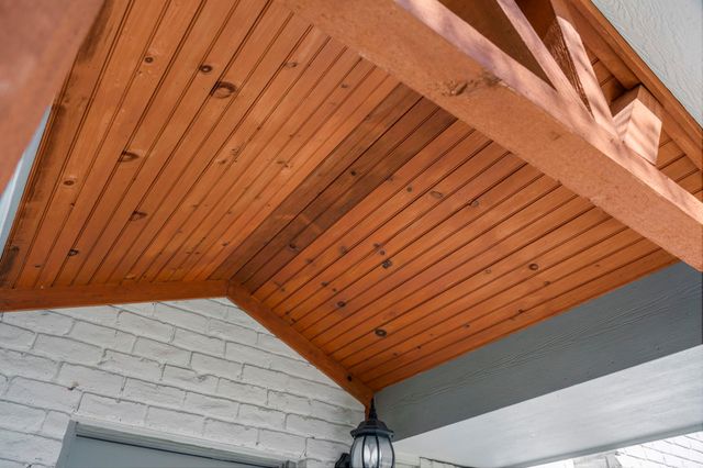 56 Greentree Lane, Conroe, TX 77304