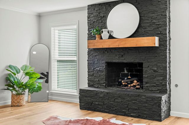 56 Greentree Lane, Conroe, TX 77304