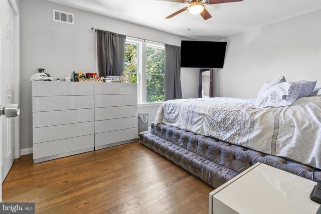 81 LOCKWOOD AVE, Woodbridge, NJ 07095