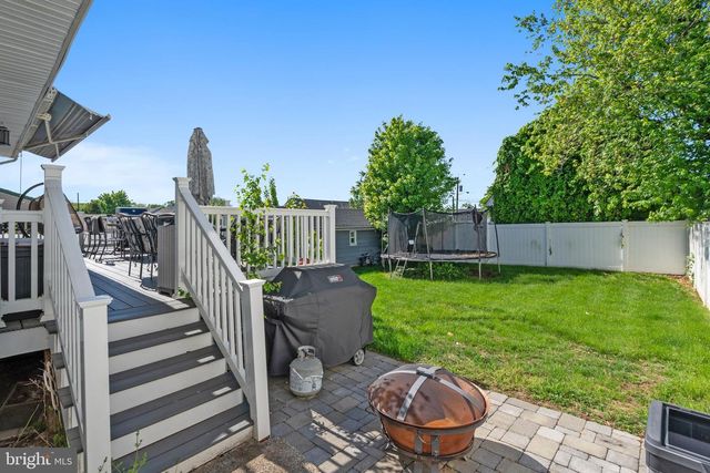 81 LOCKWOOD AVE, Woodbridge, NJ 07095