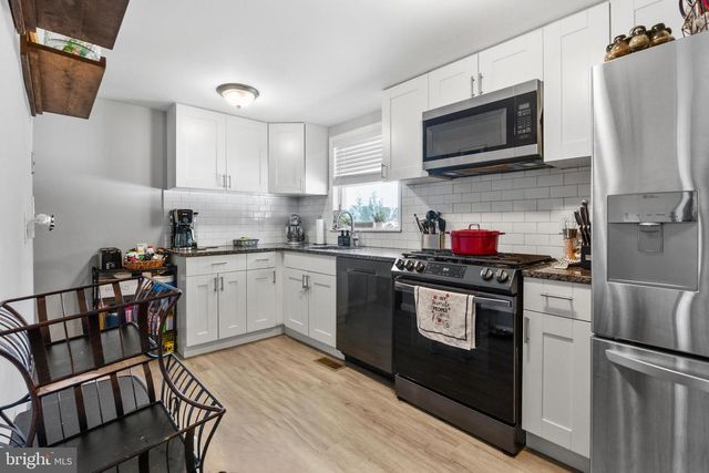 81 LOCKWOOD AVE, Woodbridge, NJ 07095