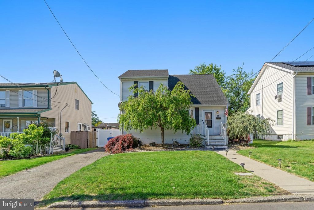 81 LOCKWOOD AVE, Woodbridge, NJ 07095