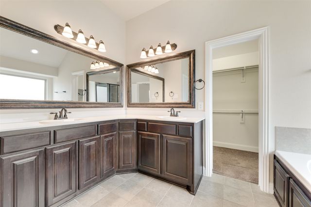 766 Ruffian Way, Fate, TX 75087