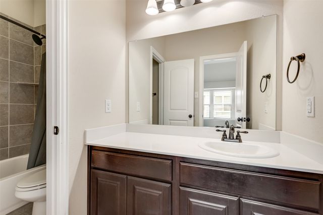 766 Ruffian Way, Fate, TX 75087