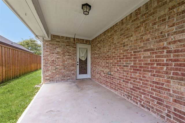 766 Ruffian Way, Fate, TX 75087