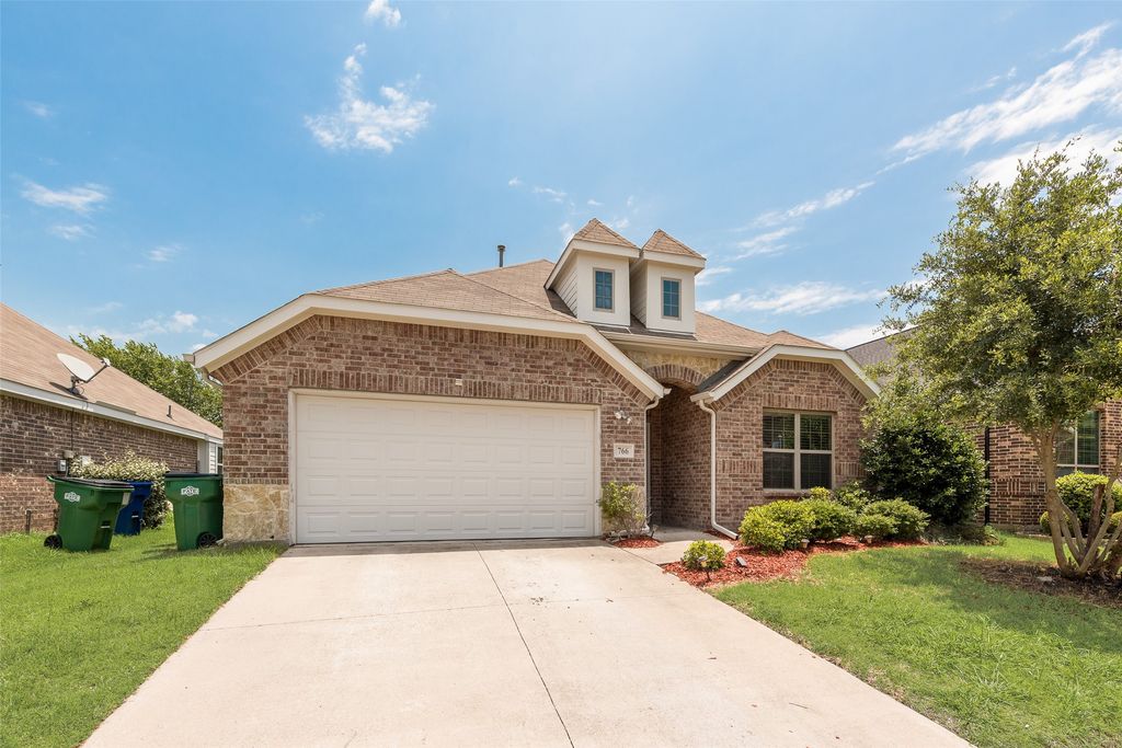 766 Ruffian Way, Fate, TX 75087